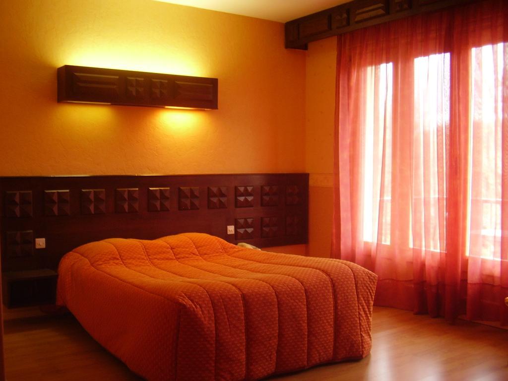 Hôtel Chez Nous Sainte-Croix (Ain) Quarto foto
